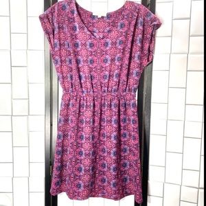 PINK ROSE Sz L Artisan Shift V-Neck Dress Abstract